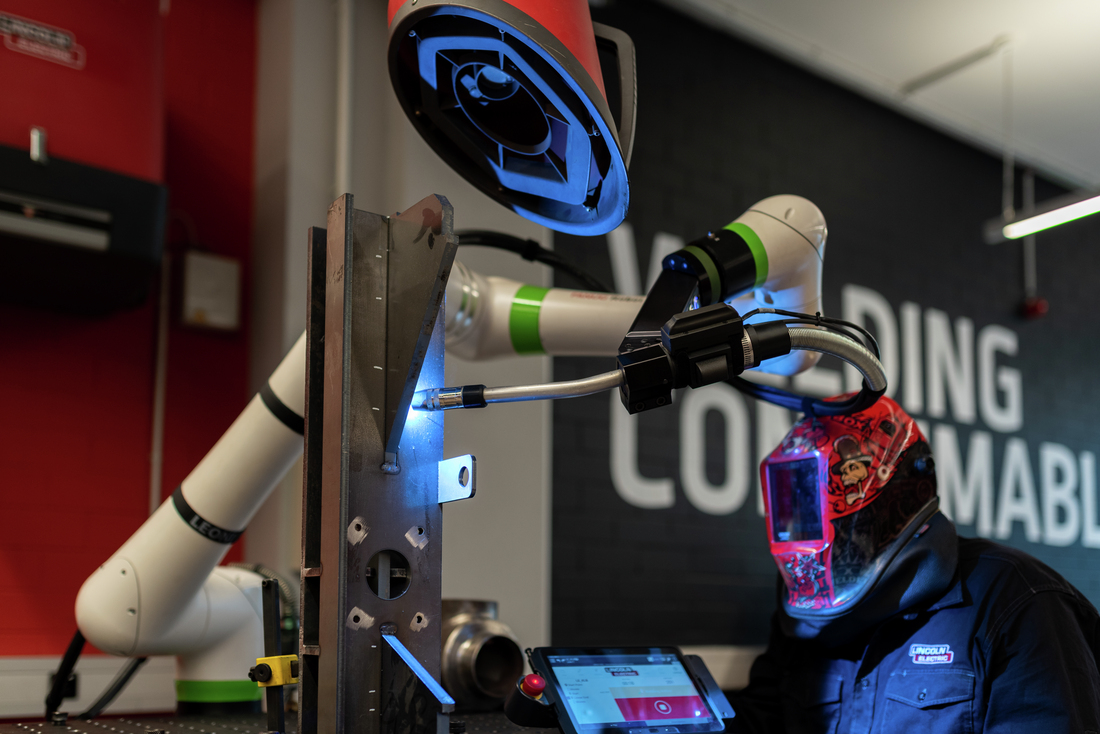 Cobot Cooper